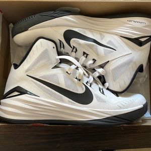 Nike Hyperdunk’s Lunarlon, men’s size 10